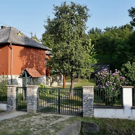Casa vacanze Orchard House Bukkszentmarton